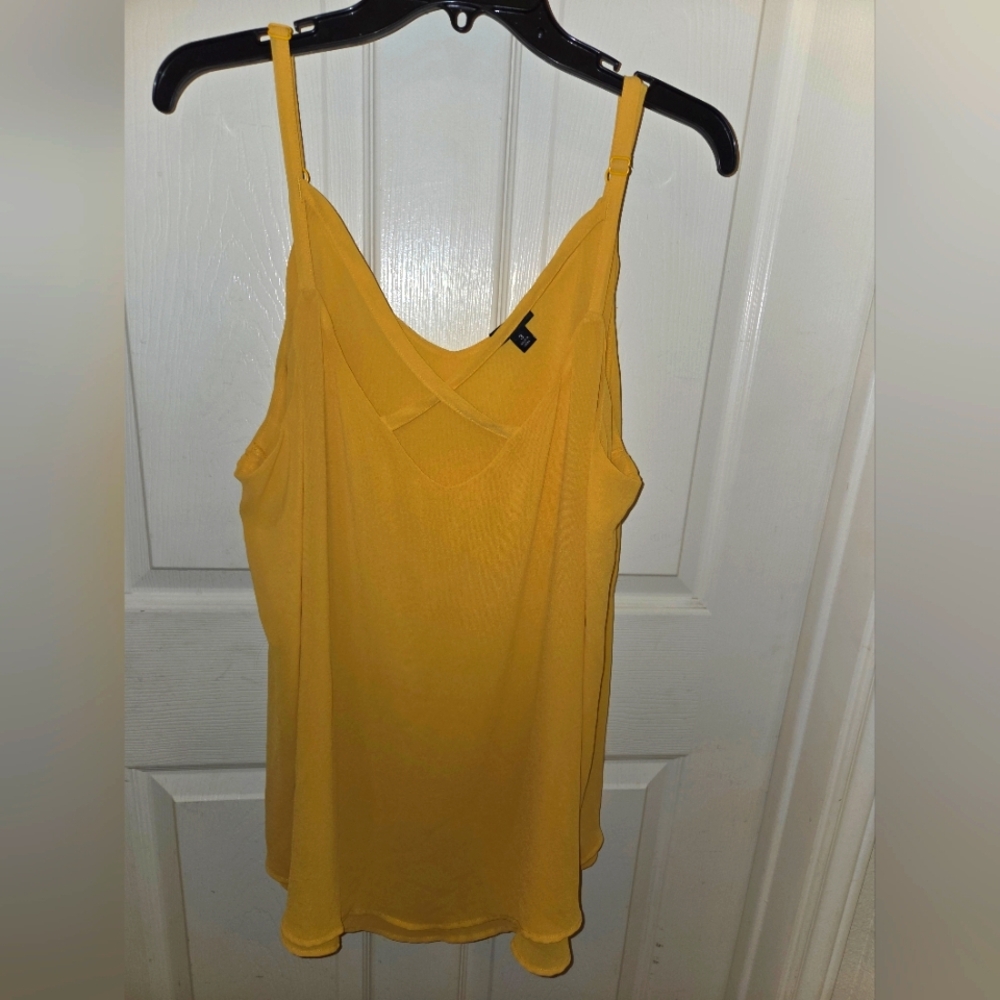Torrid 2 Tank Top Womens 3X Yellow  Chiffon Cami Strappy Flowy Spring